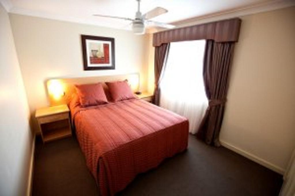 Cattlemans Country Motor Inn & Serviced Apartments Dubbo Bilik gambar