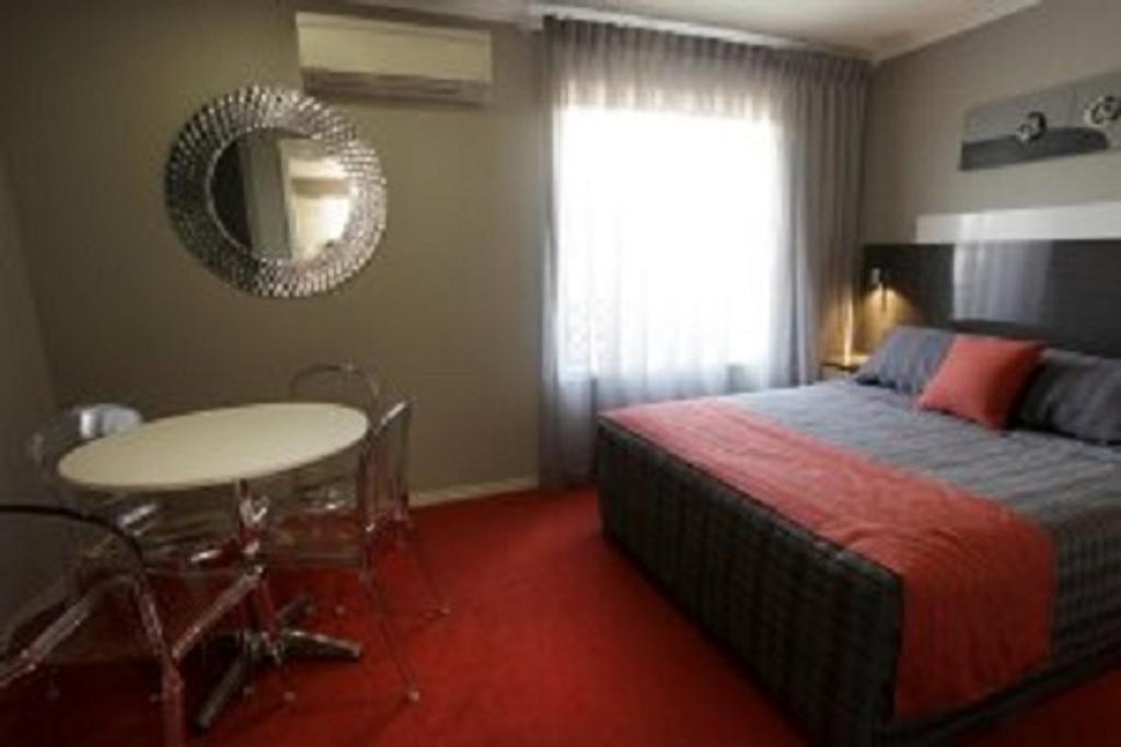 Cattlemans Country Motor Inn & Serviced Apartments Dubbo Bilik gambar