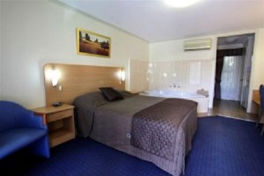 Cattlemans Country Motor Inn & Serviced Apartments Dubbo Bilik gambar
